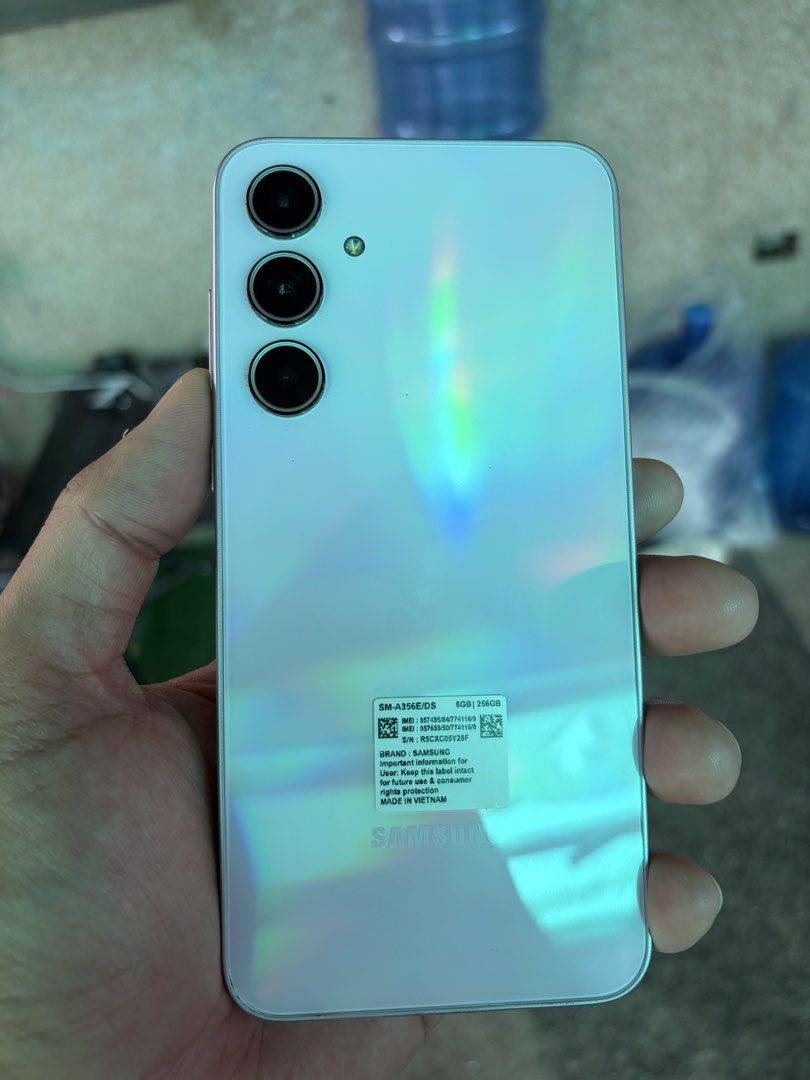 Samsung A35 5g (Category: Samsung) located in Cainta. Submitted by kramiroj07 (Listing ID 1437035952, Image 1). Description: For sale rfs gagamitin pag lakad ng papers. In good condition no issue. Camarines sur area meet up. Unit and and charger included.