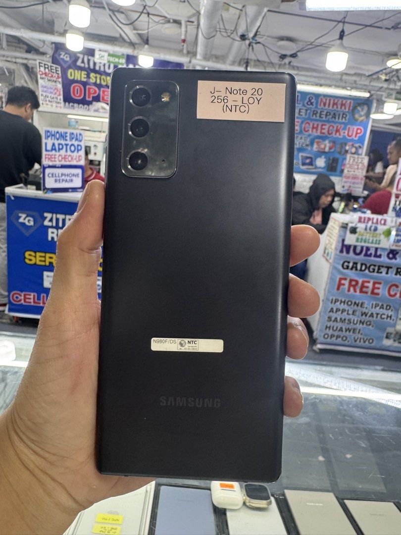 Samsung Note 20 256, 95% smooth, Dual Sim (Category: Samsung) located in San Juan City. Submitted by angelwinks8 (Listing ID 1437113429, Image 1). Description: Samsung Note 20 256, 95% smooth, Dual Sim PACKAGE : Unit and Charger MODE of PAYMENT: -CASH -BPI Transfer -BDO Transfer -Gcash Transfer -PayMaya *STORE PICK-UP, 2nd Floor Centermall Greenhills Shopping Center, San Juan, Metro Manila *SHIPPING NATIONWIDE. Cash on Delivery/Cash on Pick-up ac