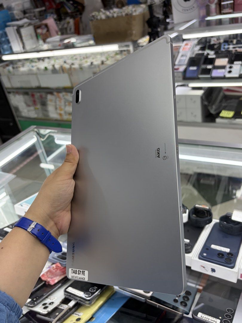 Samsung Tab S7 FE 64gb Wifi No issue (Category: Android) located in San Juan City. Submitted by javedsgadgetshop (Listing ID 1437172396, Image 2). Description: INSTALLMENT OPTIONS : SPAY LATER / GGIVES / CREDIT CARD! WE BUY AND SELL SO PWEDE MAGBINTA OR SWAP ! Quick Specs : 13,500 💵 Samsung Tab S7 FE •64gb •NTC Variant •Good batt health •Wifi Only •95% Smoothness •No hidden issue | No Repaired •100% Authentic | Not Refurbished •w/ OEM Charger & 