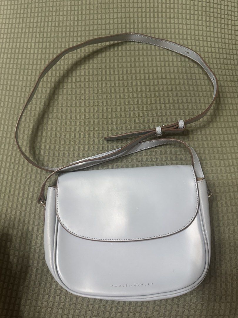 Samuel ashley shoulder bag (Category: Cross-body Bags) located in Manila. Submitted by plusCize (Listing ID 1437167905, Image 1). Description: .