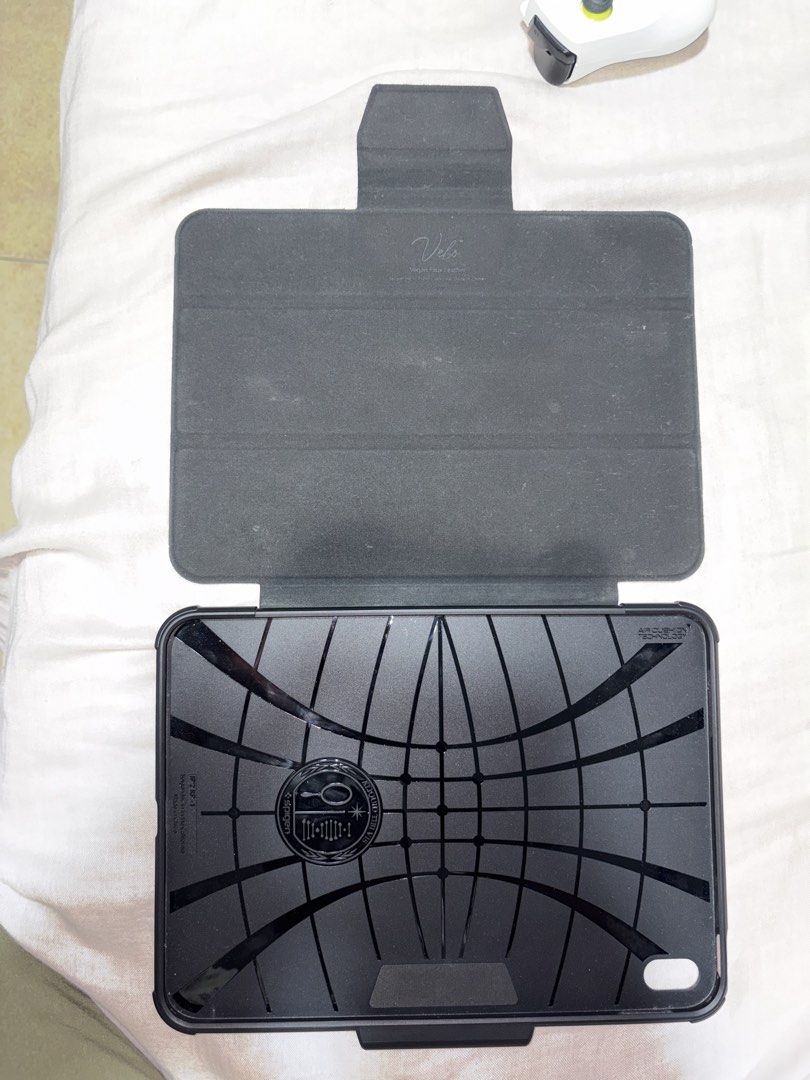 Spigen Rugged Armor Pro for iPad a16 (2025) (Category: Cases & Sleeves) located in Quezon City. Submitted by garage_sale_ko (Listing ID 1437187591, Image 3). Description: - Spigen Rugged Armor Pro case for iPad a16 (2025). - Condition: 7 (Good). - Rugged and durable design. - Textured finish for enhanced grip. - Includes a secure cover for screen protection. - Stylish and protective. RFS: I sold my ipad. No need for it anymore..