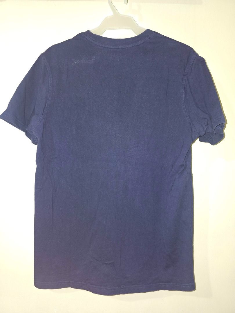 Staple Pigeon Graphic Tee - Medium Dark Blue (Category: Tshirts & Polo Shirts ) located in Pasig City. Submitted by cosmicdeer_01 (Listing ID 1437138457, Image 2). Description: W: 19 in L: 27 in Meetups: SM Marikina, Ayala Malls Feliz, Gateway Cubao, SM Megamall.