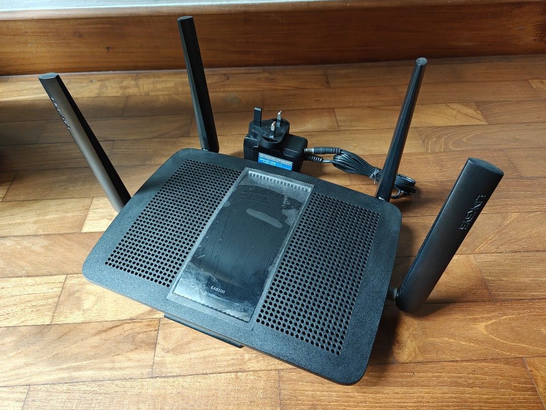 Starhub Linksys EA8100 Router450242915935211520