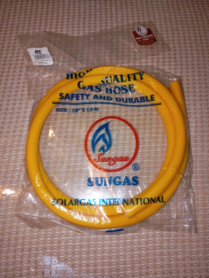 Sungas High Quality Gas Hose (Category: Bathroom & Kitchen Fixtures) located in Valenzuela. Submitted by shoppedemiel (Listing ID 1437044605, Image 1). Description: - Brand new Sungas gas hose - Size: 3/8" x 1.5m - High-quality and durable - Safety-focused design - Yellow color - From Solar Gas International - Still in original packaging.