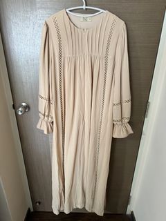 (Category: ) located in . Submitted by lovedapparels (Listing ID 1437112333, Image 1). Description: .