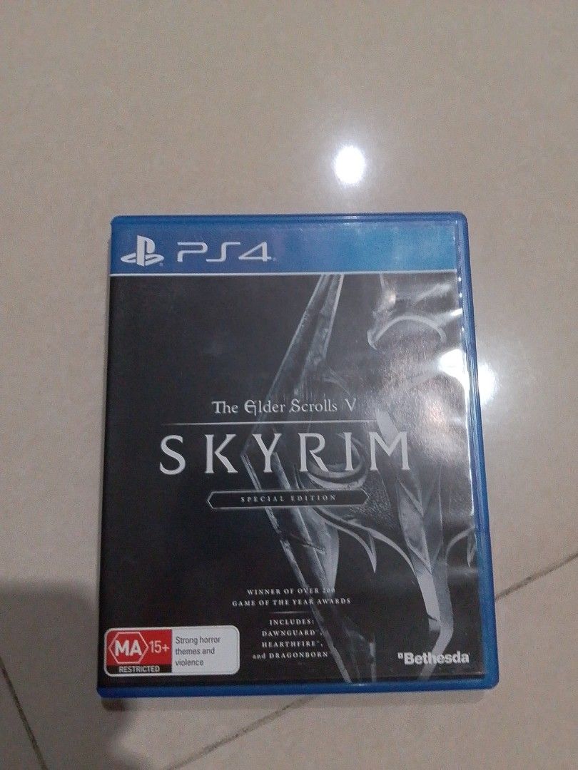 THE ELDER SCROLLS V SKYRIM SPECIAL EDITION PS 4, Video Game, Game di ...