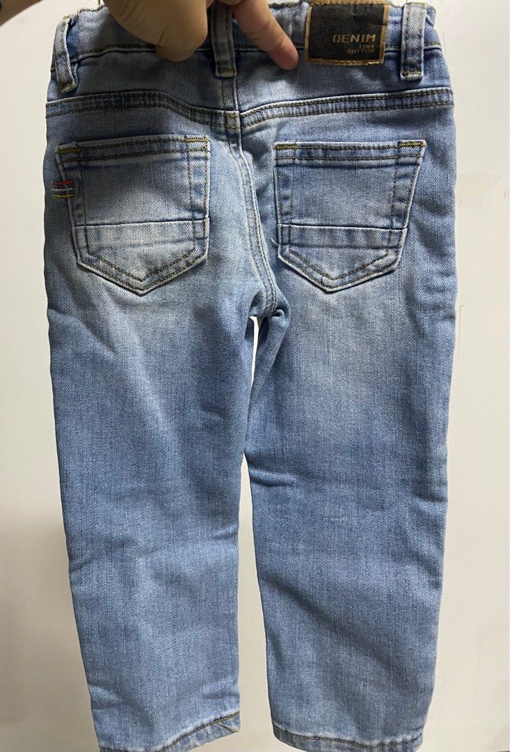 Tiny button jeans (Category: Babies & Kids Fashion) located in Klang. Submitted by syafaaa (Listing ID 1437184428, Image 2). Description: 1-2Y.