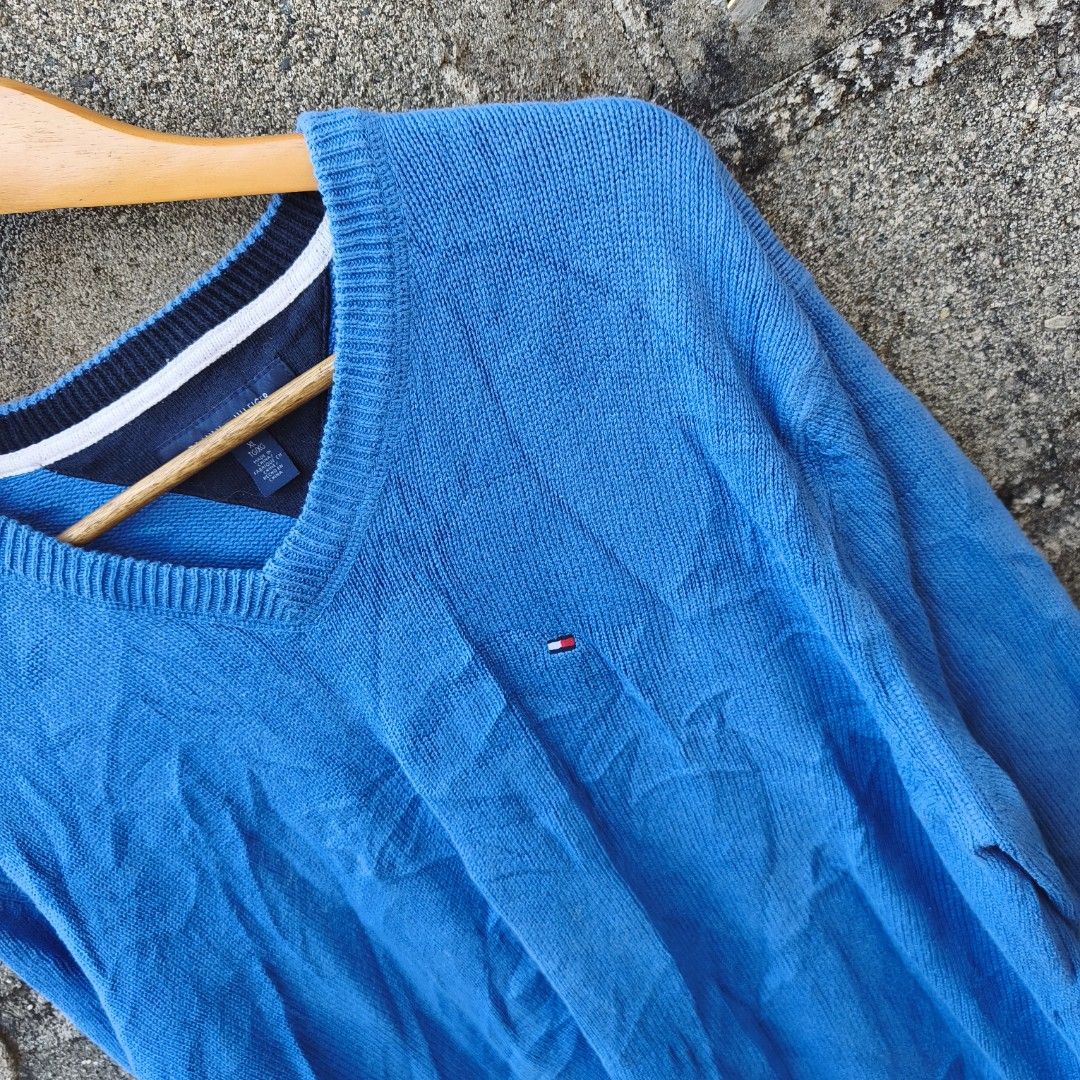 TOMMY HILFIGER CARDIGAN LONGSLEEVE (Category: Tshirts & Polo Shirts ) located in Dagupan City. Submitted by kaizer0513 (Listing ID 1437021925, Image 2). Description: TOMMY HILFIGER CARDIGAN LONGSLEEVE SIZE XL DIMENSION 23WIDTH / 29LENGTH 26SLEEVE NO ISSUE 350 + SHIPPED PM ME.