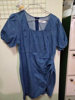 (Category: ) located in . Submitted by fiveanddime (Listing ID 1437159886, Image 1). Description: .