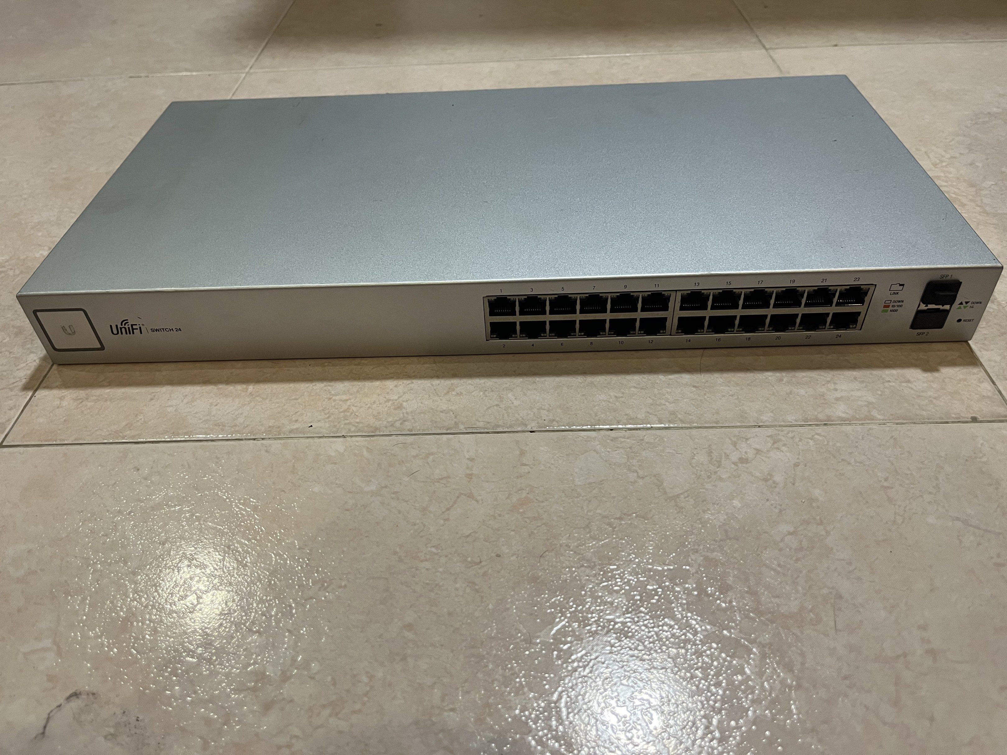 Ubiquiti UniFi Switch 24450623705177149440
