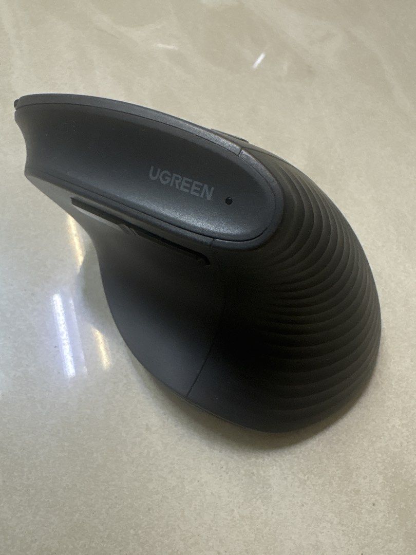 UGREEN Ergonomic Wireless Mouse450620129553295361
