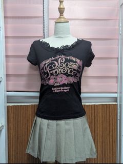 (Category: ) located in . Submitted by simone.closet (Listing ID 1437185292, Image 1). Description: .
