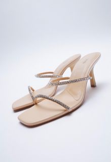 (Category: ) located in . Submitted by the_happycloset (Listing ID 1437179688, Image 1). Description: .