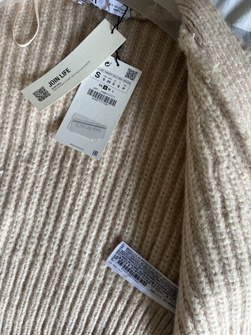 Zara Ribbed Knit Cardigan BNWT (Category: Coats, Jackets and Outerwear) located in Manila. Submitted by decluttering.md21 (Listing ID 1437020404, Image 3). Description: - Zara cardigan - Ribbed knit design - Button-up front - Long sleeves - Cropped fit - Neutral beige color - Size: Small - Brand new with tags - RFS: Decluttering.