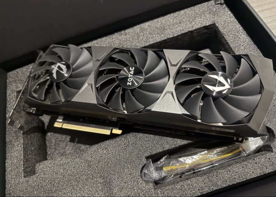 ZOTAC Gaming GeForce RTX 3080 Trinity OC Edition450623715525928961