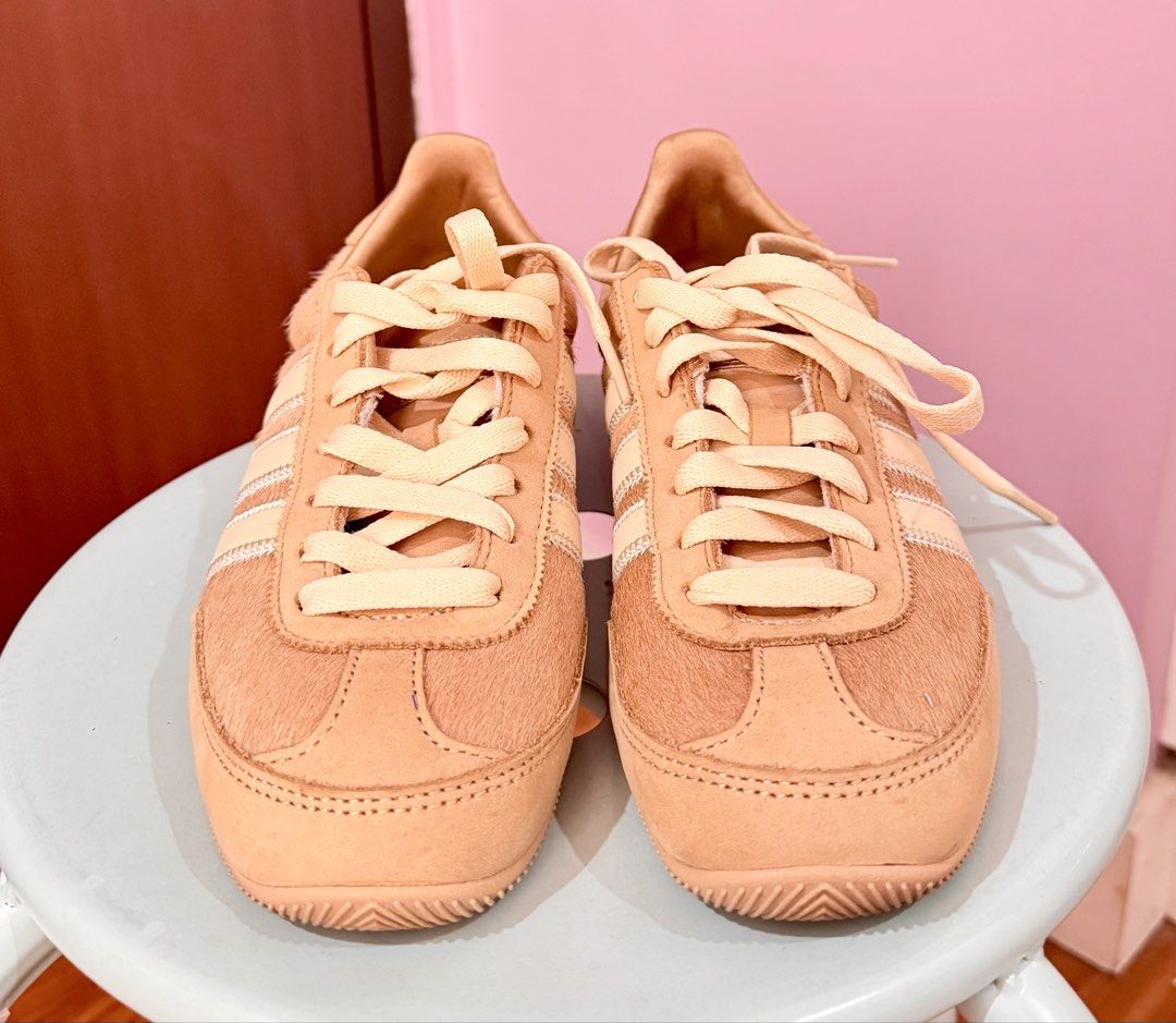 Adidas Japan - Warm Sandstone - US 7 (Category: Sneakers) located in Taguig. Submitted by themblossom (Listing ID 1437228086, Image 2). Description: - like new condition, only worn for indoor photoshoot - comes with extra green laces - US size 7; UK 5.5 - leather.