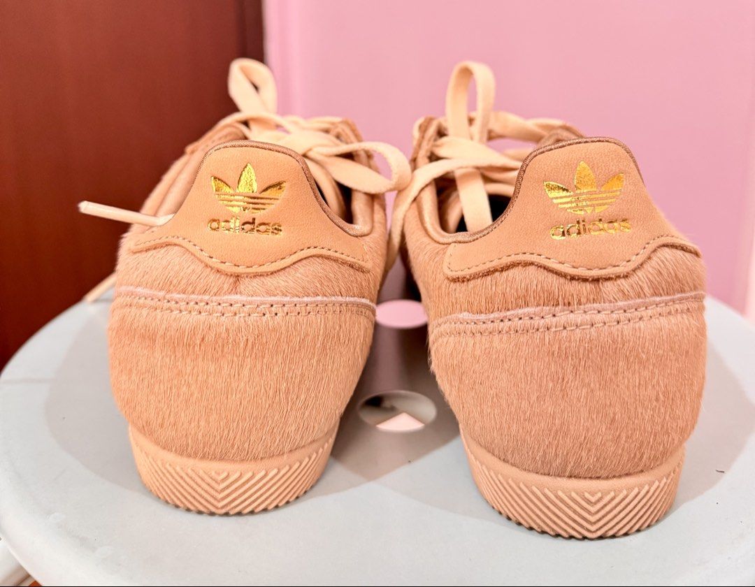 Adidas Japan - Warm Sandstone - US 7 (Category: Sneakers) located in Taguig. Submitted by themblossom (Listing ID 1437228086, Image 3). Description: - like new condition, only worn for indoor photoshoot - comes with extra green laces - US size 7; UK 5.5 - leather.