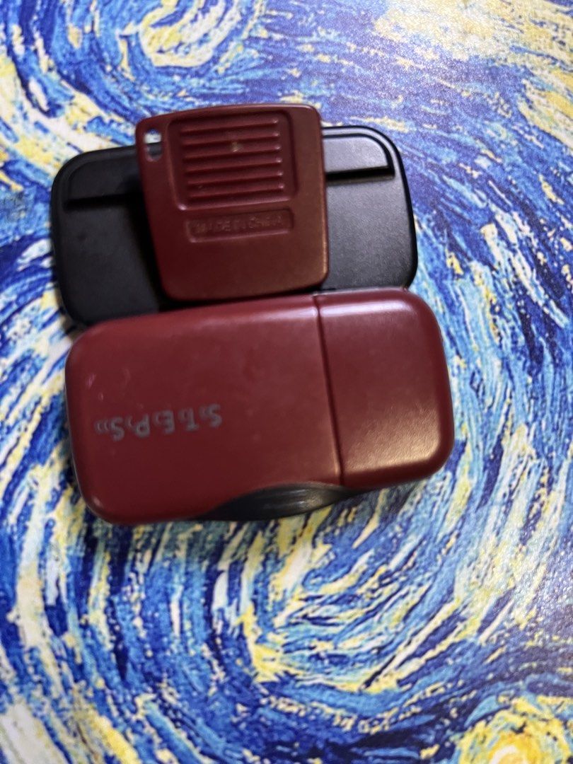 Affordable Crimson Omron HJ-106 digital pedometer issue needs battery replacement 😍👌🏻 (Category: Medical Supplies & Tools) located in Malolos. Submitted by afford.japan (Listing ID 1437337417, Image 2). Description: .