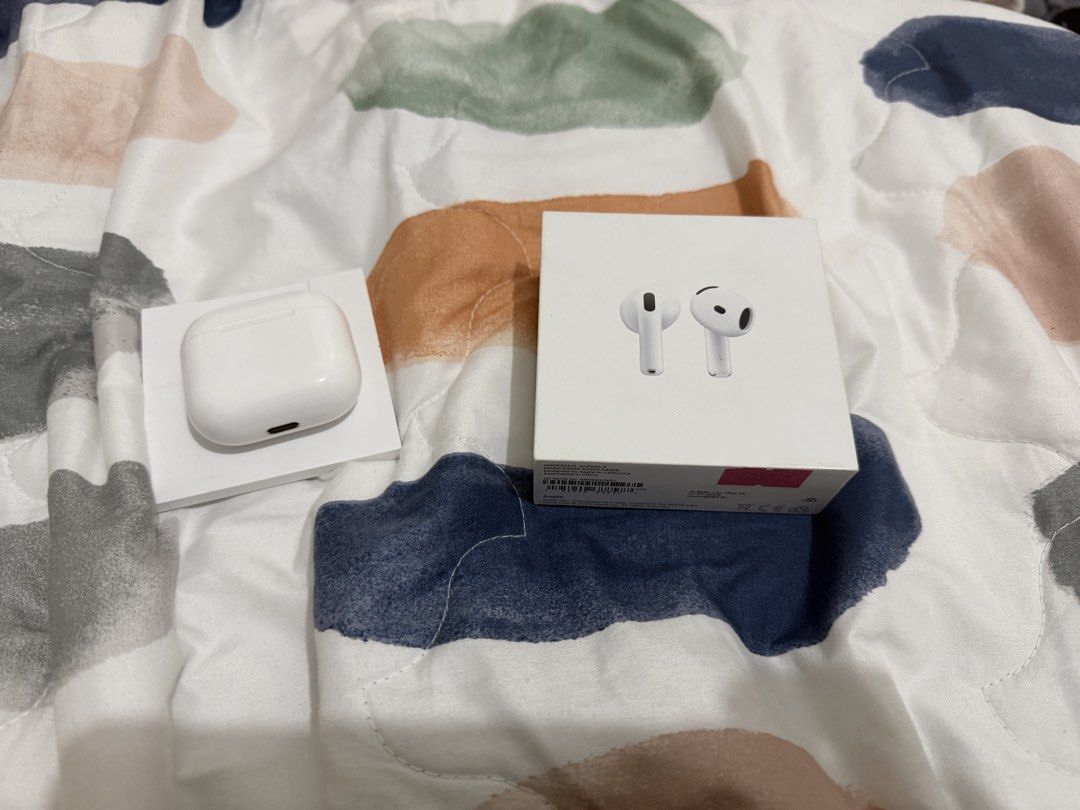 Air pods 4 (Category: Headphones & Headsets) located in Manila. Submitted by ilisel (Listing ID 1437335261, Image 2). Description: Like new use twice bought may 9.