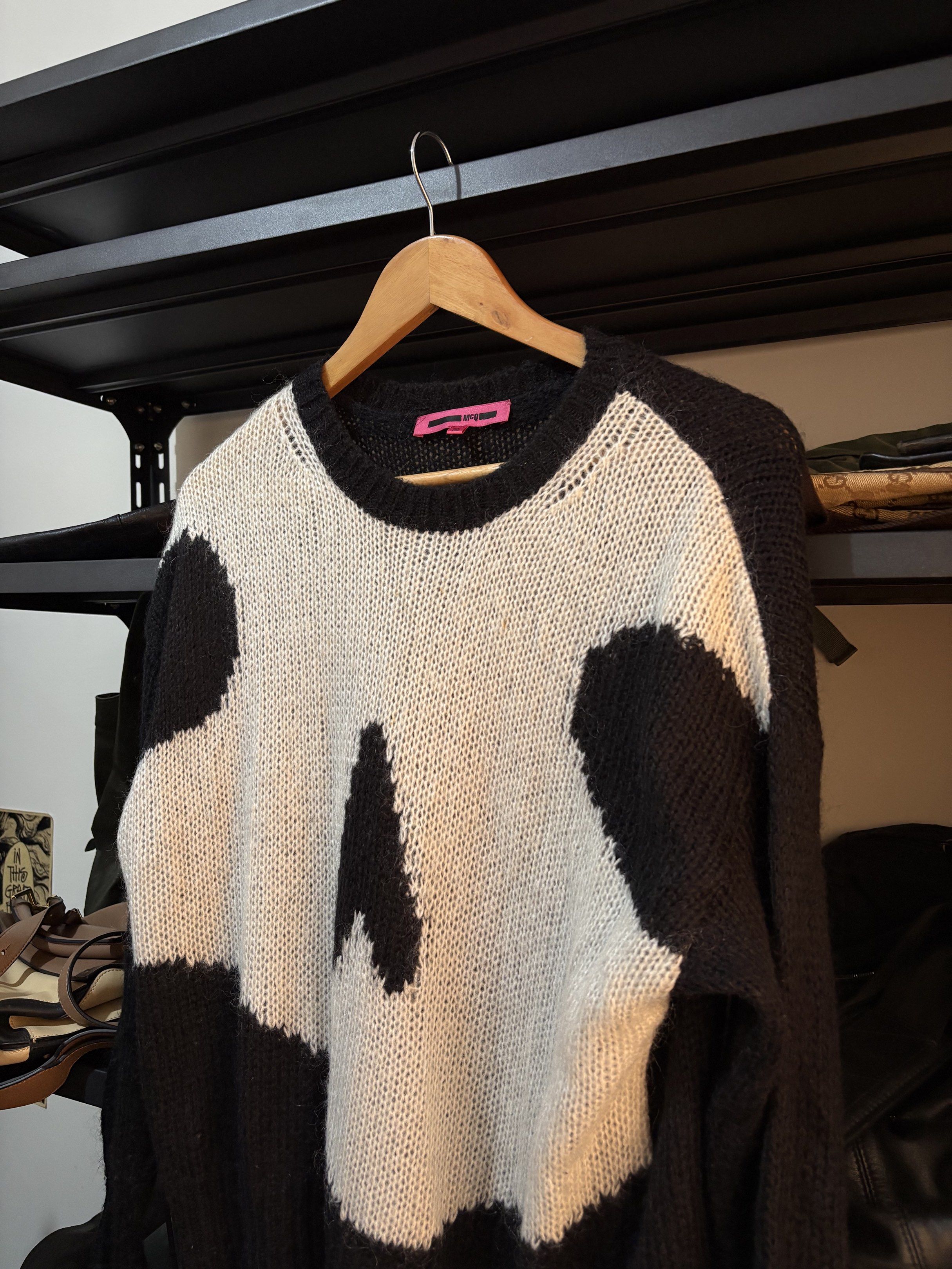 ALEXANDER MCQUEEN SKULL KNIT SWEATER (Category: Luxury Apparel) located in Naga. Submitted by hyperlux.ph (Listing ID 1437290699, Image 2). Description: •9/10 CONDITION •NO MAJOR FLAWS •LIGHT STAIN, CUT WASHTAG •W 22 INCHES •L 24.5 INCHES.