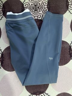 (Category: ) located in . Submitted by quality.declutters (Listing ID 1437317631, Image 1). Description: .