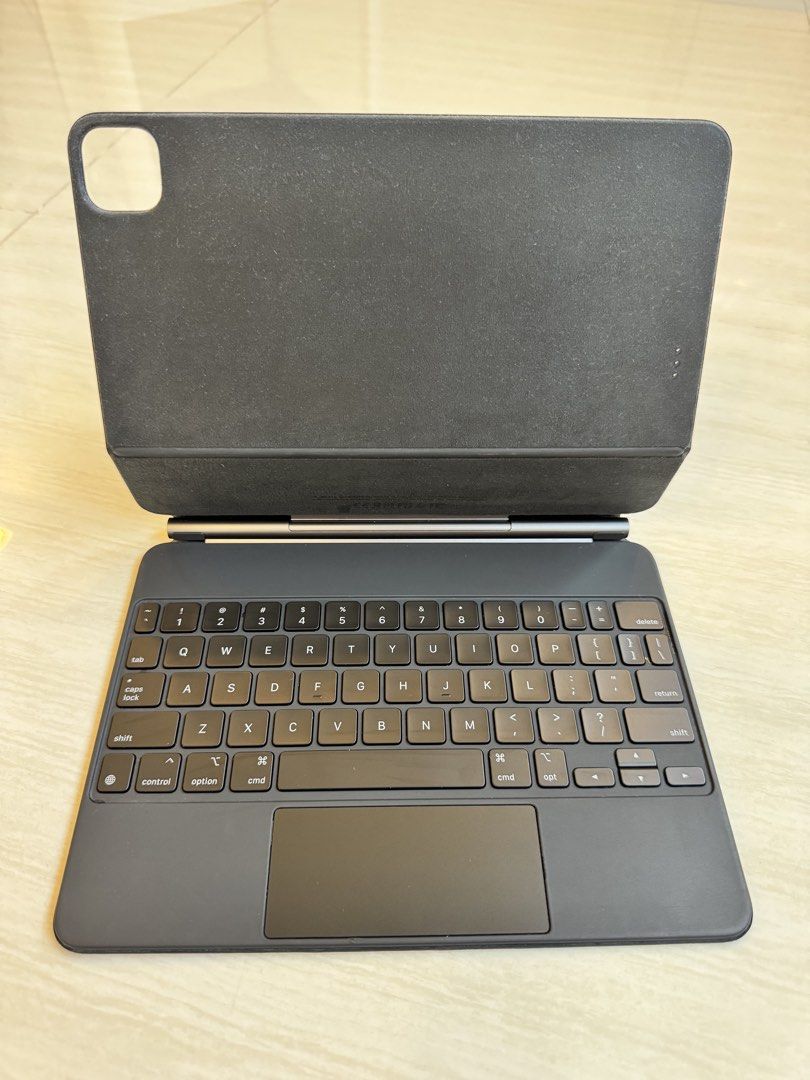 Apple iPad Pro 11-inch Magic Keyboard451294275966740480