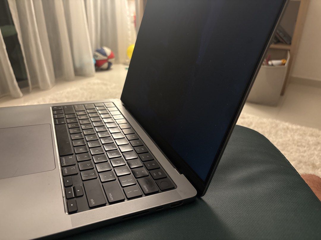 Apple MacBook Pro 14-inch (2021)451551214416046081