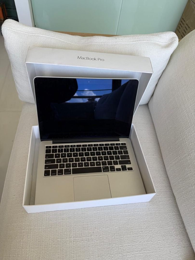 Apple MacBook Pro451410884507084800
