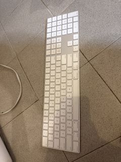Apple Magic Keyboard with Numeric Keypad458461733130096640