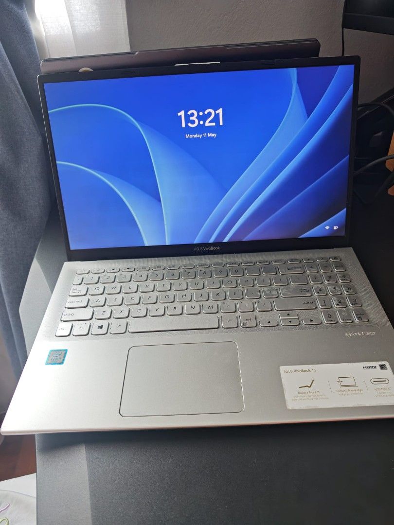 ASUS VivoBook 15 Laptop452989226928711680