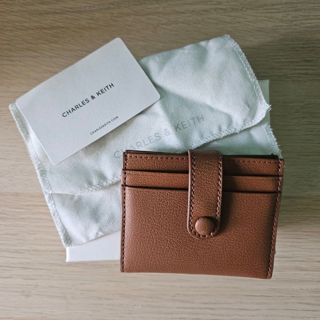 AUTHENTIC Charles and Keith Cardholder (Category: Luxury Bags & Wallets) located in Quezon City. Submitted by arydeclutters (Listing ID 1437265407, Image 1). Description: wallet cardholder RFS: not using anymore and decluttering LAST PRICE POSTED!! QC area MOP: GCash, Maya, GoTyme MOD: JNT, Lalamove, LBC ONLY SF shouldered by buyer.