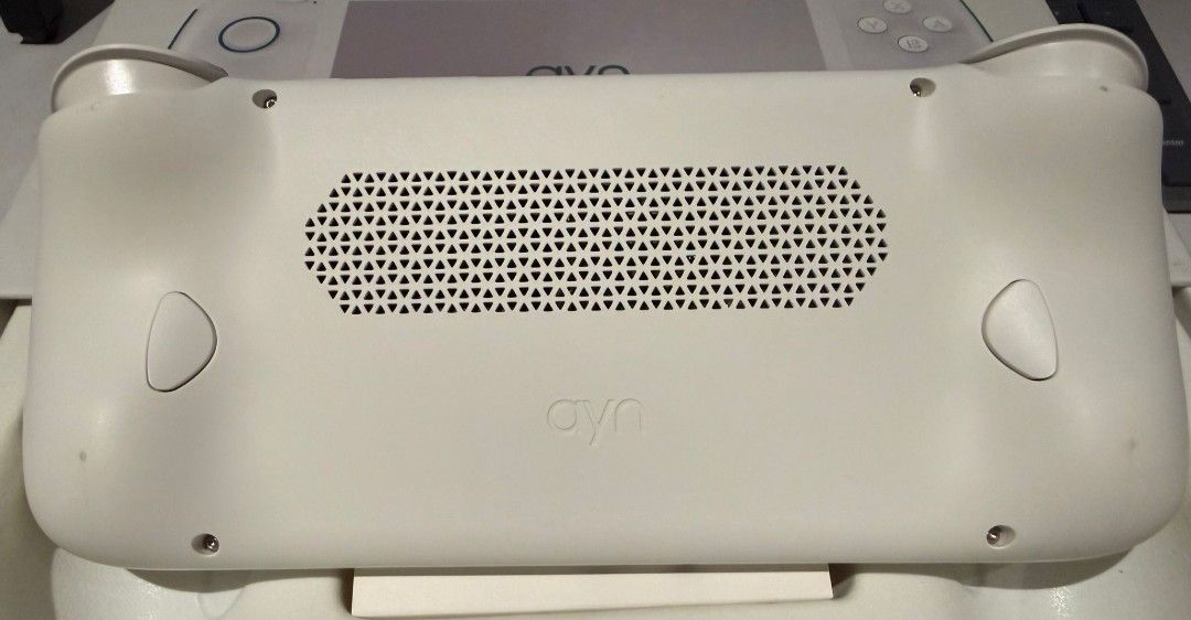 AYN Odin 2 - Pro version(White), Video Gaming, Video Game Consoles