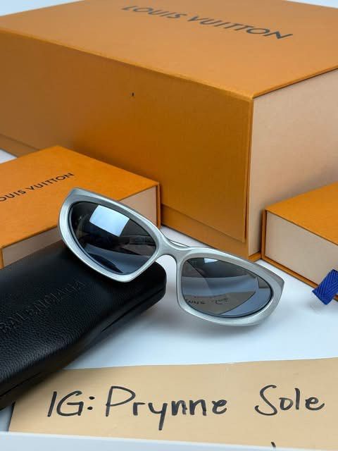 Balenciaga Swift Oval Sunglasses (Category: Sunglasses & Eyewear) located in Las Pinas. Submitted by vinalcantara (Listing ID 1437266105, Image 2). Description: For Sale / Trade !! Balenciaga Swift Oval Sunglasses 'Silver' Like New / with case only Php 20,000 Will send detailed pics upon request ✔️ ✅ Terms/Layaway 📍 Loc/Meet ups: SM Dasmarinas 💸 BDO or Gcash 🚚 Lalamove/LBC ✔️ Unli vouch and legit check @Prynne_sole on IG! Dm to purchase!.