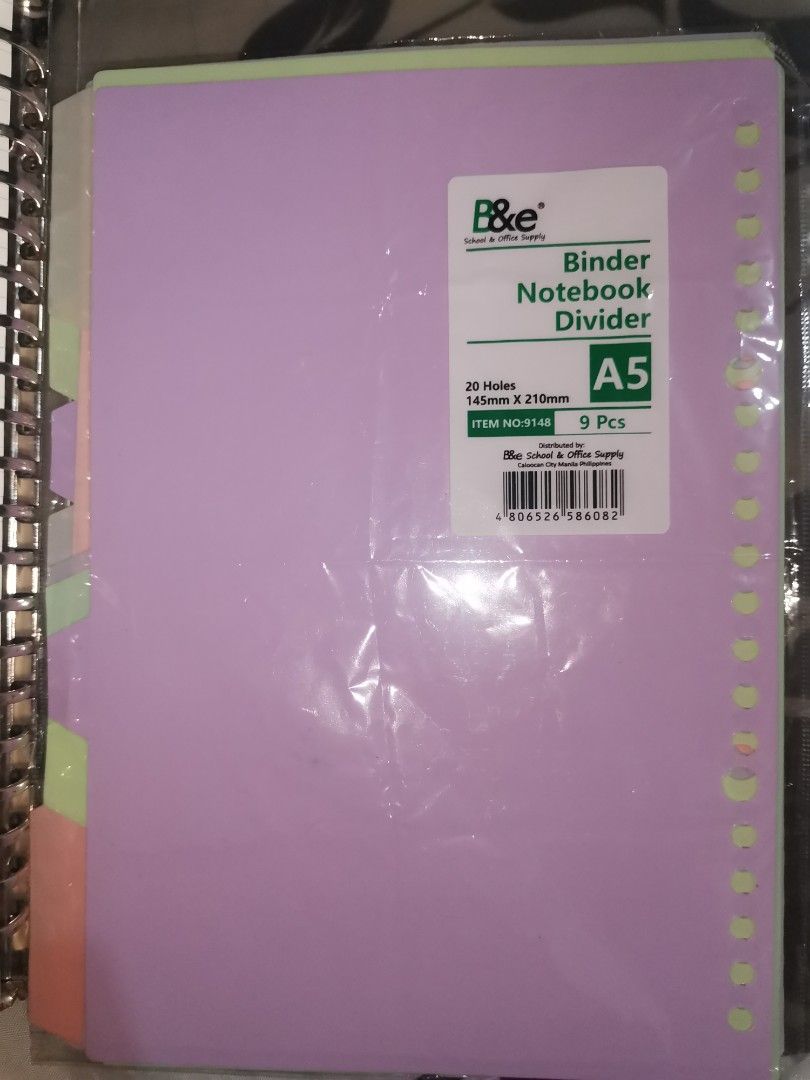 B&E A5 Binder Notebook Divider (Category: Stationery & School Supplies) located in Rodriguez. Submitted by johnpatrickzxc (Listing ID 1437344475, Image 3). Description: - A5 Binder Notebook - 20 Holes - Includes 9 Dividers - Size: 145mm x 210mm - Lined Paper - Spiral Binding - Free included papers - Used twice .