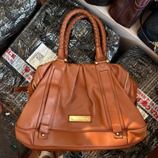 (Category: ) located in . Submitted by artisan.ph (Listing ID 1437352087, Image 1). Description: .