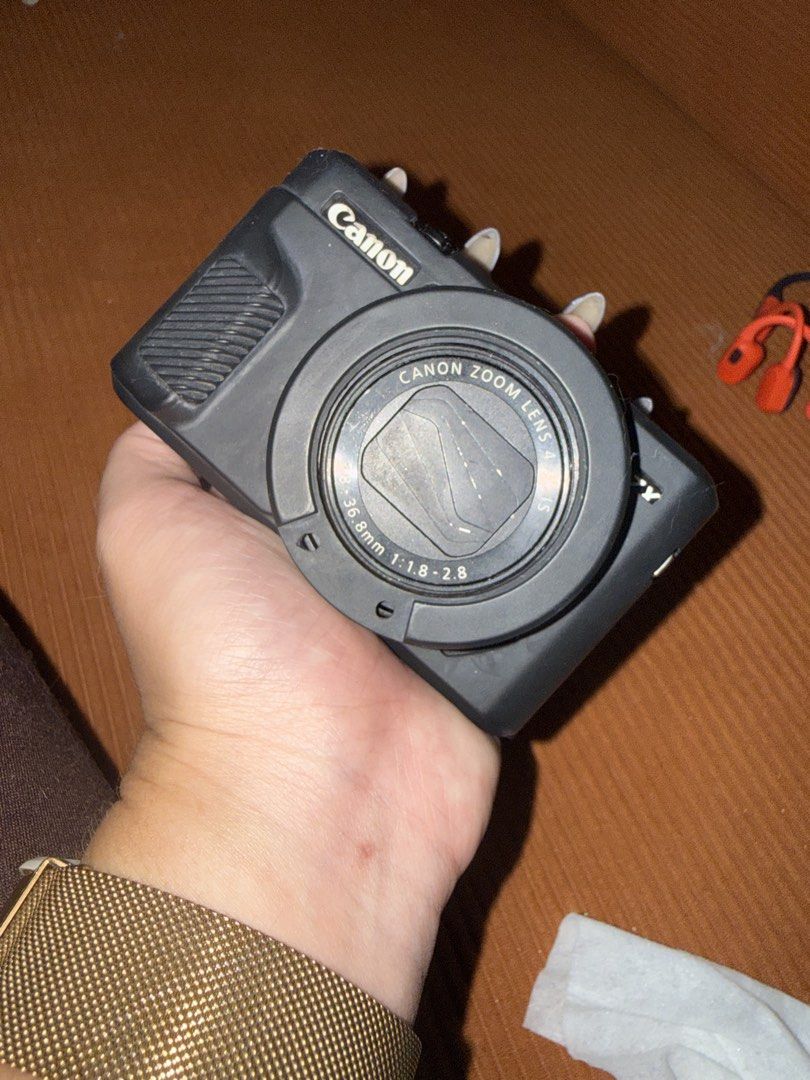 Canon G7X Mark II For rent (Category: Cameras) located in Manila. Submitted by jminacraf26908 (Listing ID 1437248884, Image 1). Description: - Canon G7 X camera - Canon zoom lens: 4.2-15mm focal length - Aperture: f/1.8-2.8 - Black camera body For rent: 600/day.