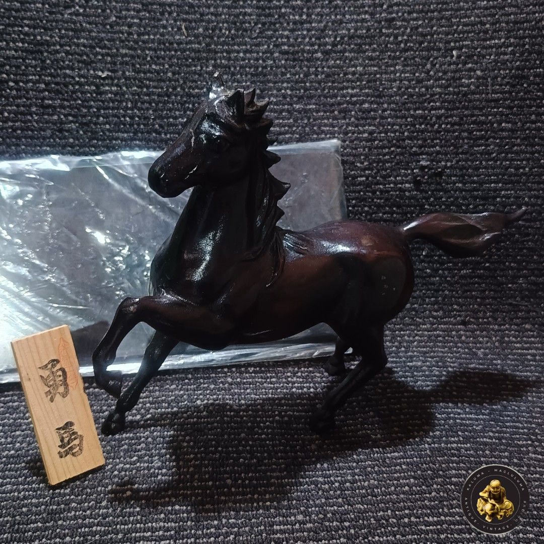 Cast Iron Horse Decor Heavy (Category: Wall Decor) located in Meycauayan. Submitted by ka_luma (Listing ID 1437314876, Image 1). Description: LAST PRICE POSTED FREE SHIPPING.