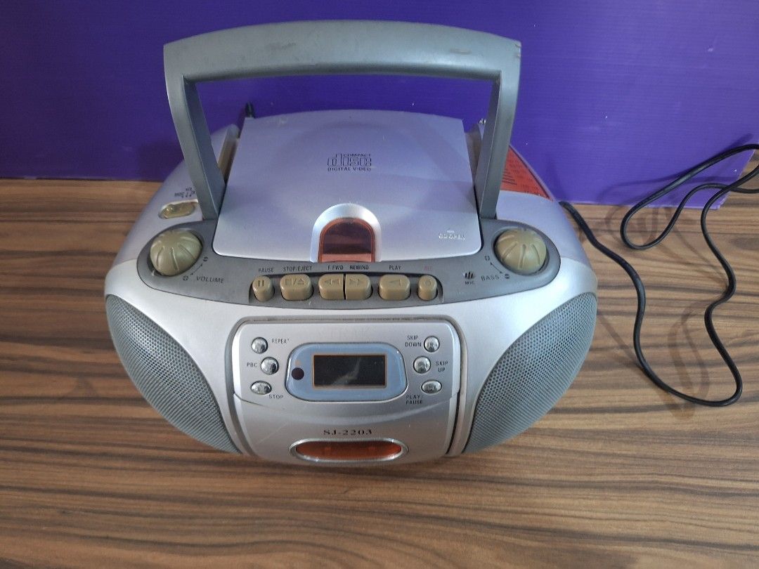 CD player451033586908549120