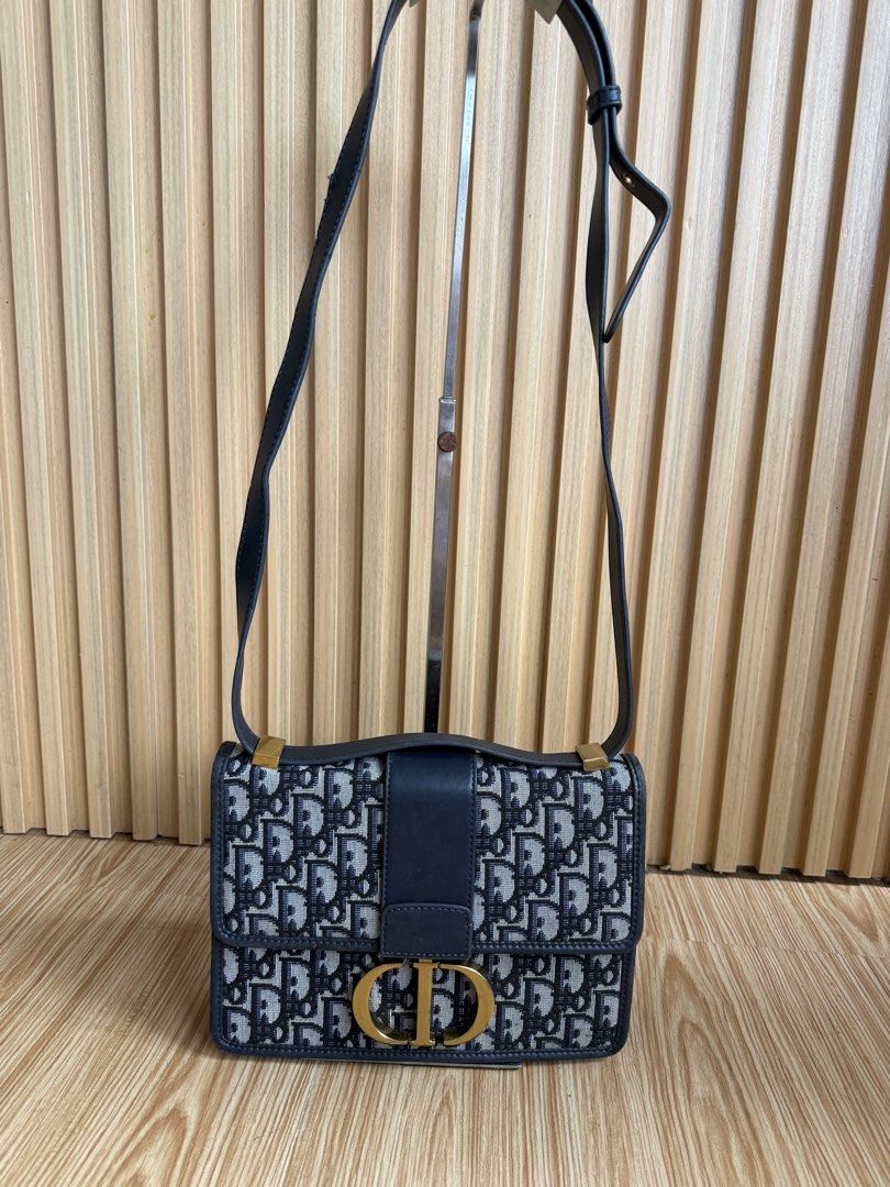 Christian Dior (Category: Luxury Bags & Wallets) located in Lipa City. Submitted by thyra06 (Listing ID 1437225300, Image 2). Description: dior pls dm me for more detaild .