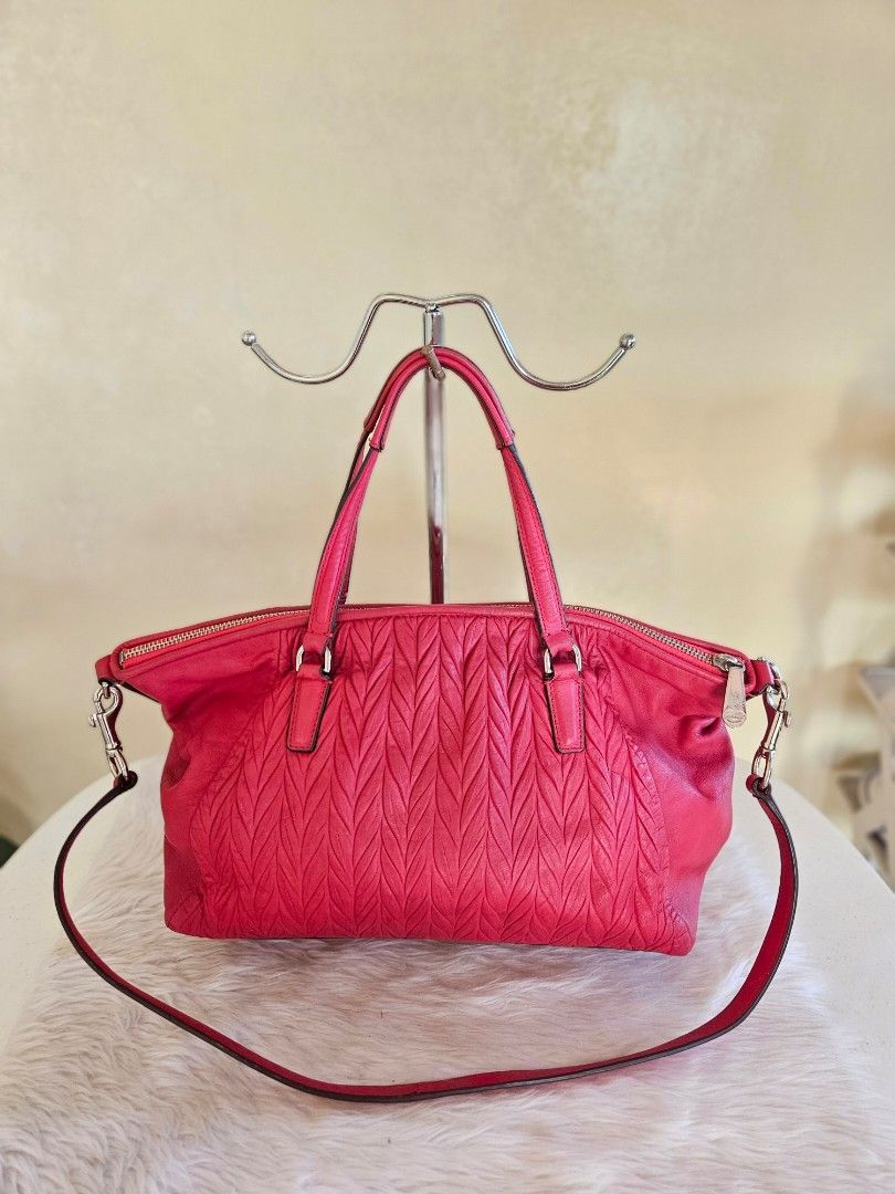 Coach red two way bag (Category: Luxury Bags & Wallets) located in Batangas. Submitted by iris_26 (Listing ID 1437339064, Image 2). Description: .