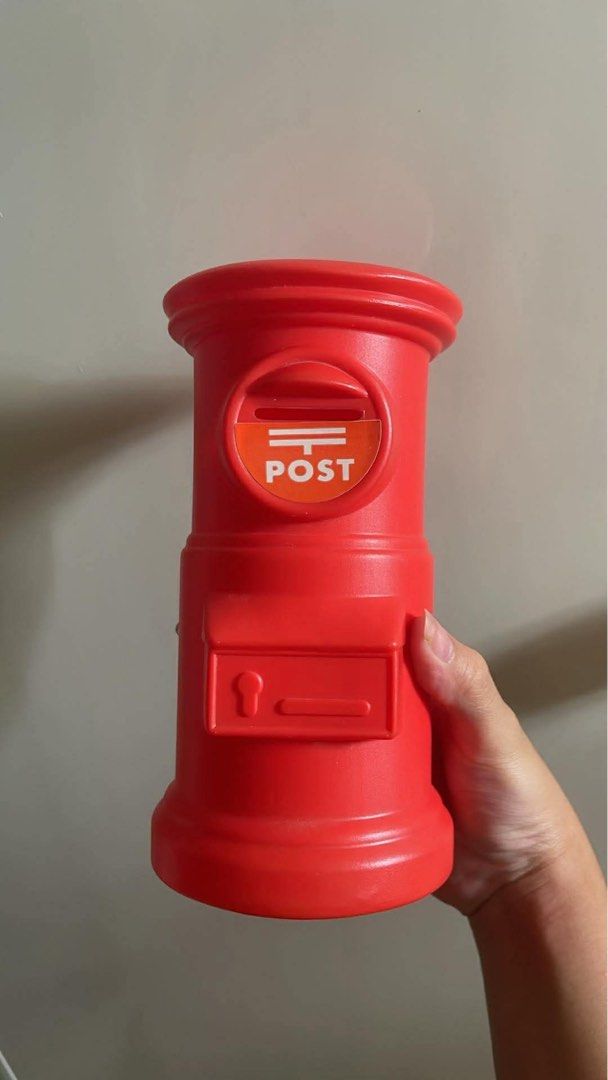 Coin bank (Category: Currency) located in Cavite. Submitted by lily_anik (Listing ID 1437270934, Image 1). Description: Alkansya.