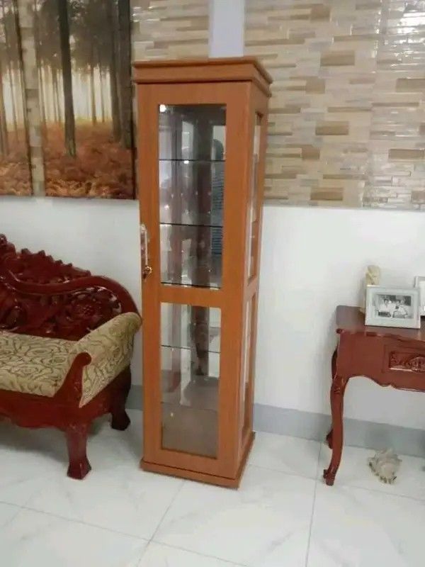 CURIO CABINET (Category: Shelves, Cabinets & Racks) located in Mabalacat. Submitted by arlenemamangun01 (Listing ID 1437228013, Image 2). Description: 3/4 vinyl plyboard 5 layers glass.