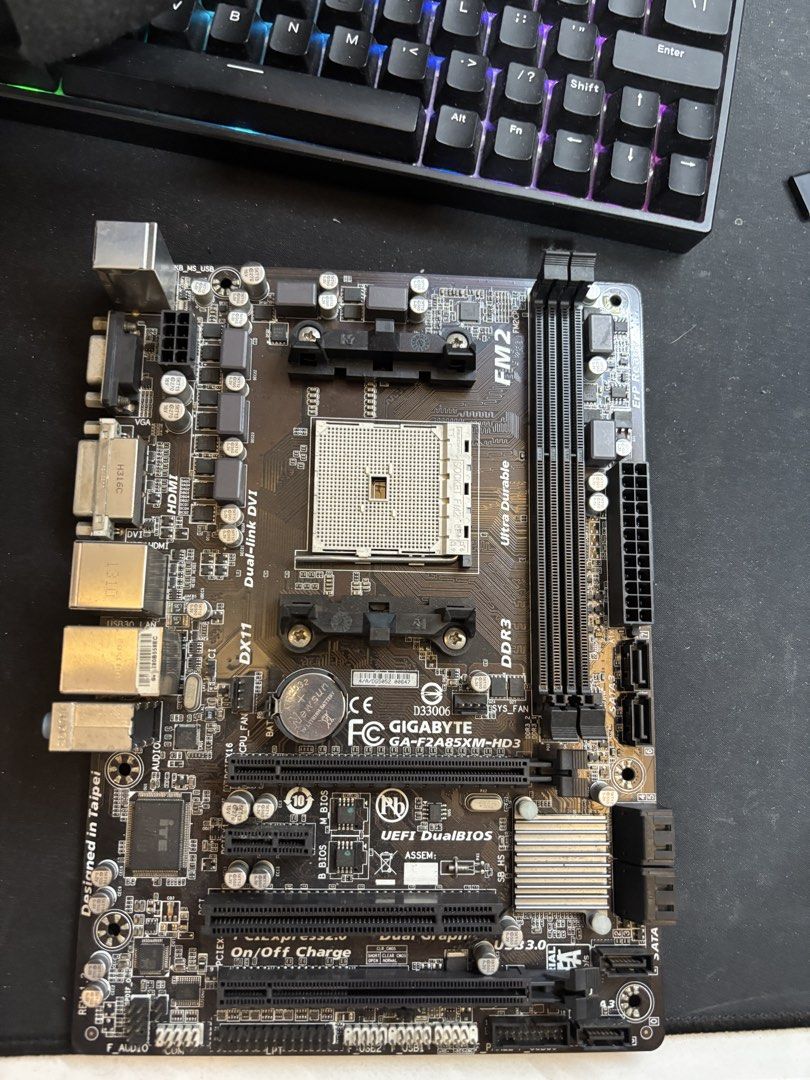 Defective GIGABYTE GA-F2A85XM-HD3 (Category: Computer Parts) located in Mandaluyong City. Submitted by marcuscsul50173 (Listing ID 1437256820, Image 1). Description: not sure if it still works price: 200₱ rfs:decluttering old pc parts pickup (mandaluyong city) lalamove buyer pays for sf.