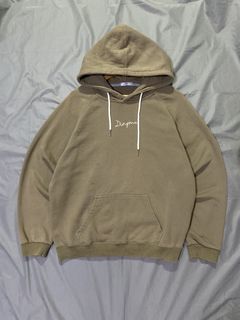 (Category: ) located in . Submitted by _thriftanddrip (Listing ID 1437238704, Image 1). Description: .