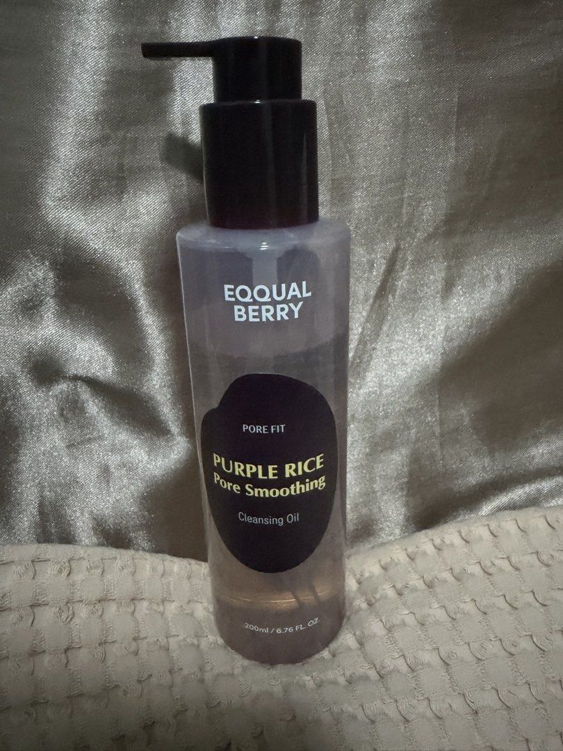 Eqqualberry Purple Rice Cleansing Oil (Category: Face Care) located in Manila. Submitted by crescent_0963 (Listing ID 1437332459, Image 1). Description: * Used a few times * Pore Smoothing * Rfs: changed my whole skincare routine after going to the derma.