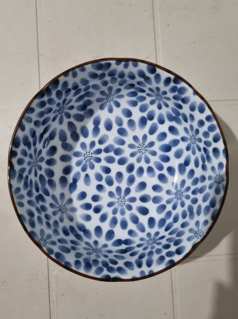 Floral Pattern Ceramic Bowl (Category: Other Kitchenware & Tableware) located in Quezon City. Submitted by declutter_bugg (Listing ID 1437266615, Image 1). Description: Please see photos for item's condition (lightly used, no flaws) Measurements: 9" dia x 2.8" height (up to foot).