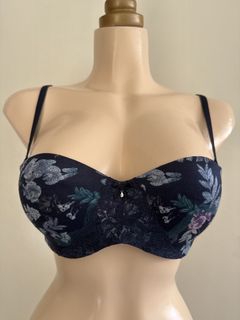 (Category: ) located in . Submitted by annscollections (Listing ID 1437285516, Image 1). Description: .
