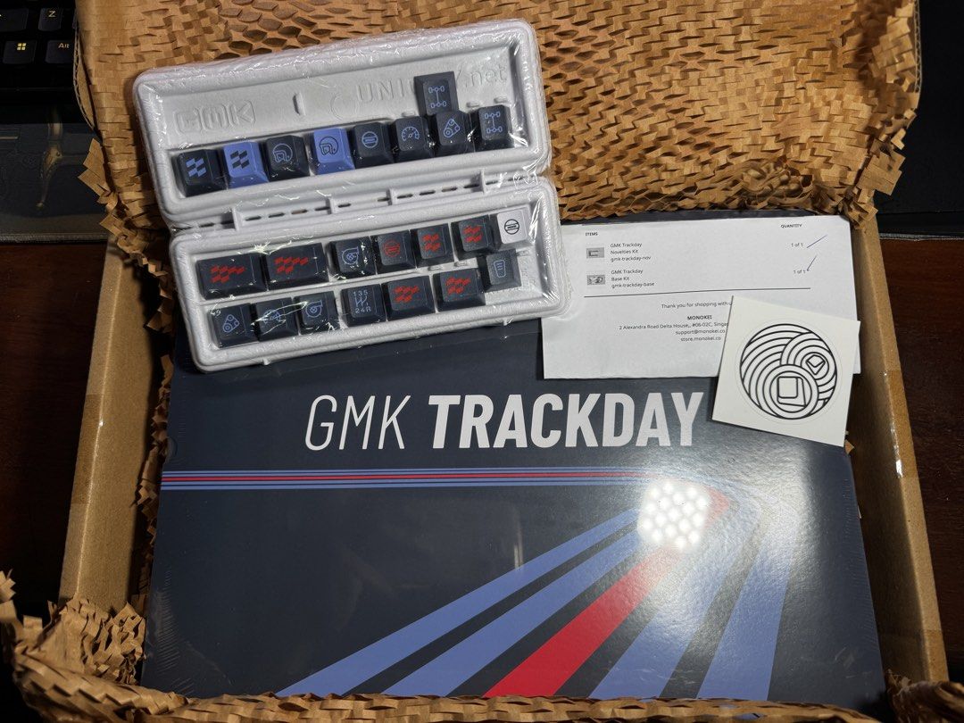 GMK Trackday Keycap Set - Base Kit451439805785722880