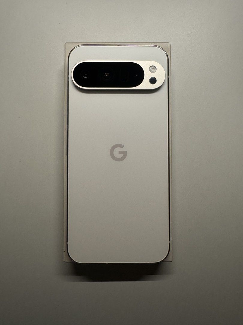 Google Pixel 9 Pro XL (Category: Samsung) located in Quezon City. Submitted by bldcz (Listing ID 1437386864, Image 3). Description: Google Pixel 9 Pro XL 256GB Porcelain No issues No scratches No dents With box With accessories With cases worth 3k With glass screen protector that supports on-screen fingerprint Negotiable Meet up around Fairview.