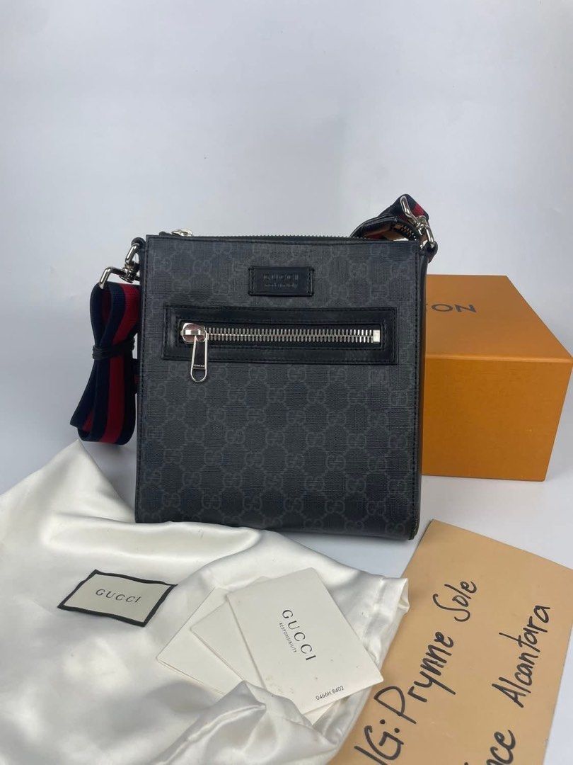 Gucci GG Supreme Messenger Small (Category: Luxury Bags & Wallets) located in Las Pinas. Submitted by vinalcantara (Listing ID 1437265857, Image 1). Description: For Steal / Trade !! Gucci GG Supreme Messenger Small Like New / With replacement box only Php 37,000 Will send detailed pics upon request ✔️ ✅ Terms/Layaway 📍 Loc/Meet ups: Las Piñas 💸 BDO or Gcash 🚚 Lalamove/LBC ✔️ Unli vouch and legit check @Prynne_sole on IG! Dm to purchase!.